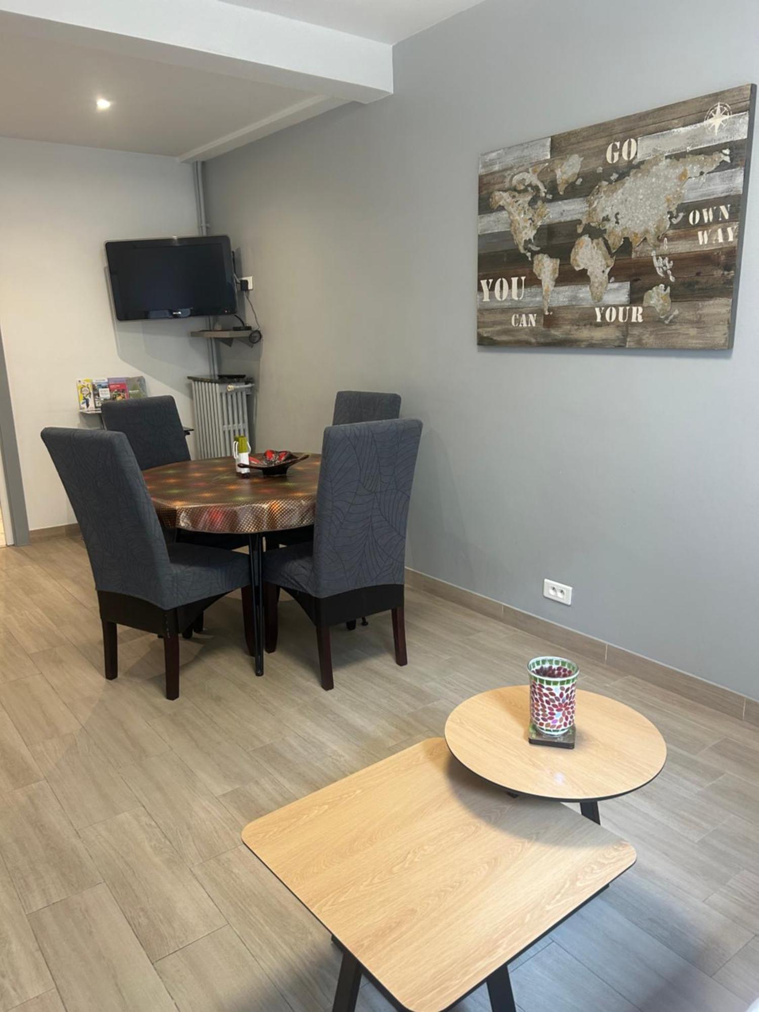 Location Saisonniere Appartement Menton Buitenkant foto