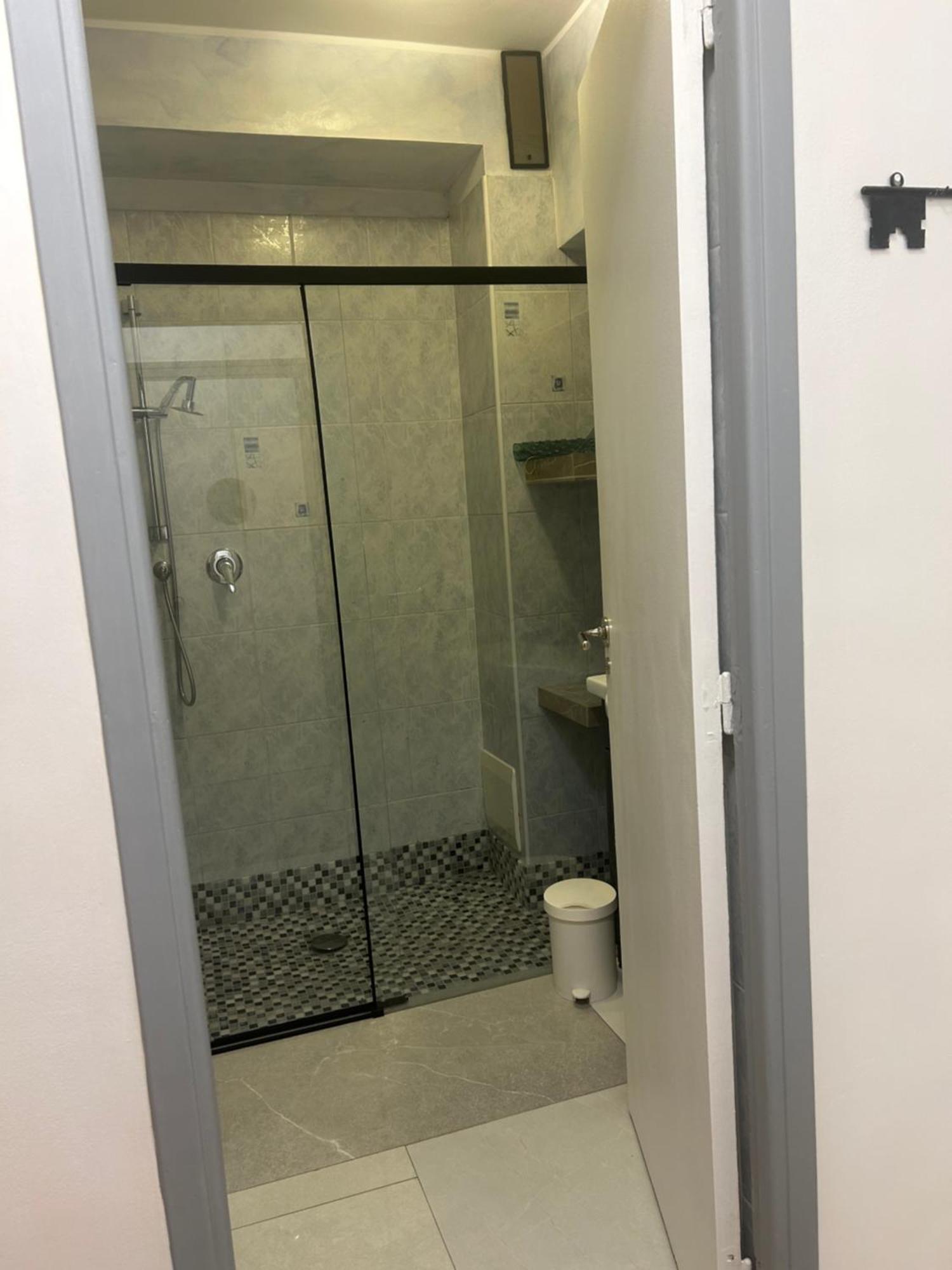 Location Saisonniere Appartement Menton Buitenkant foto